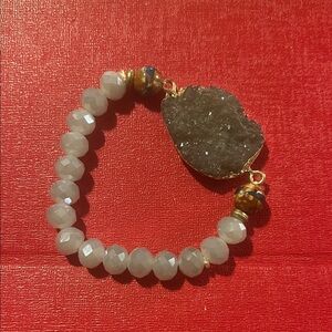 Elegant Gray and Gold Beaded Bracelet